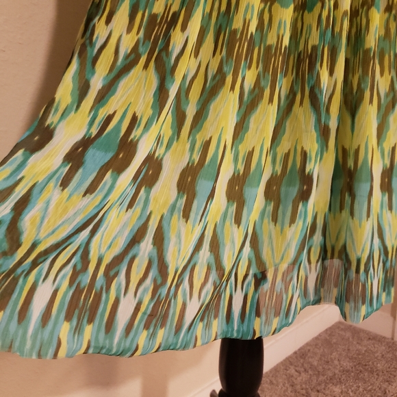Stretch Crepe Overlay Tulle skirt - Picture 2 of 4